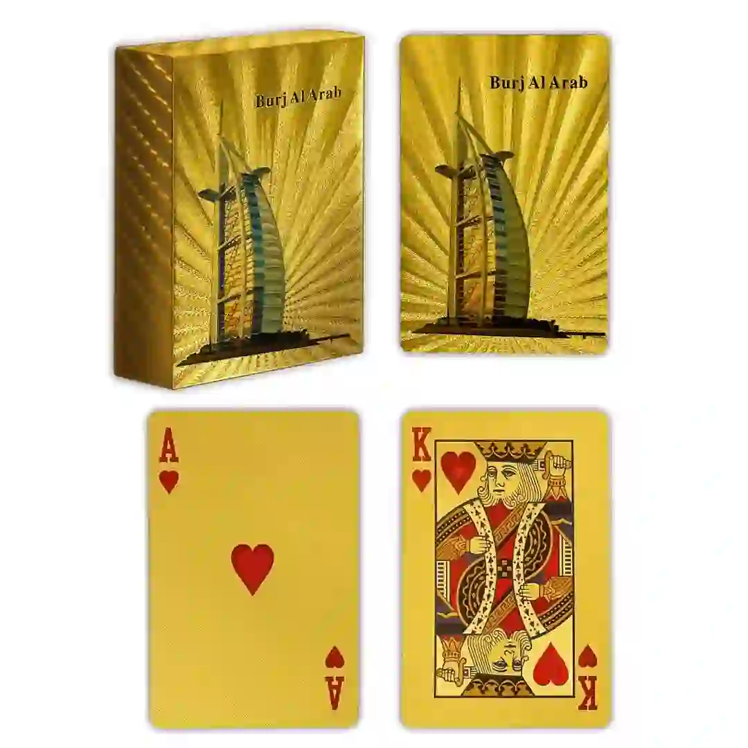 Cartas de póquer de lámina dorada con patrón de sarga - Hotel Burj Al Arab
