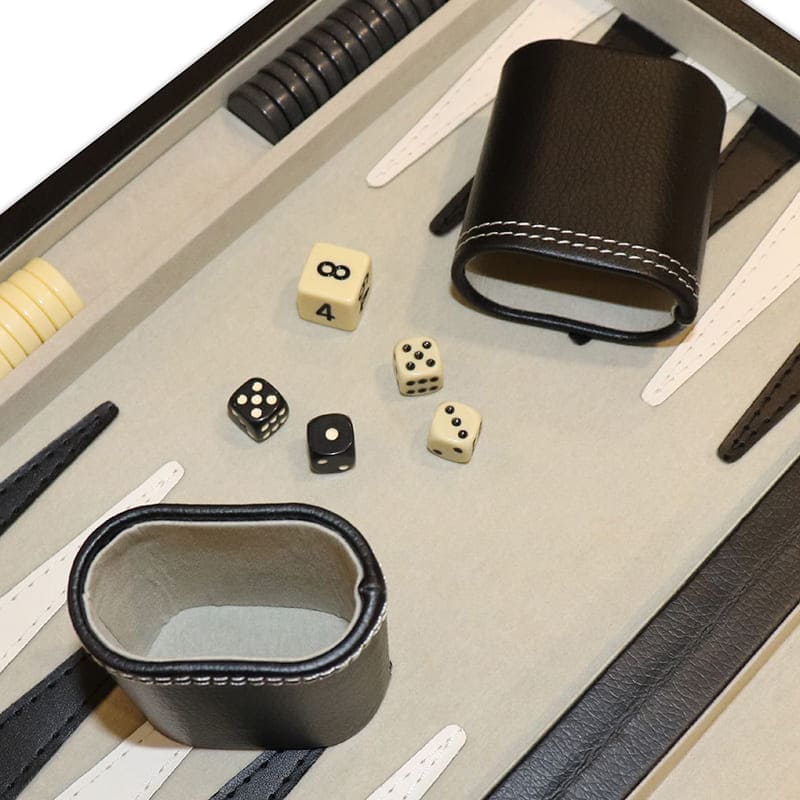 Hochwertiges Backgammon-Set aus Kunstleder